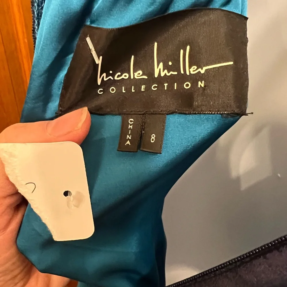 Nicole Miller Size 8 Grecian style gown - Picture 3 of 4